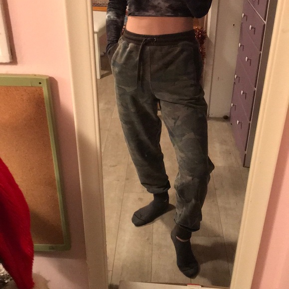 Camouflage Sweatpants - Picture 2 of 3